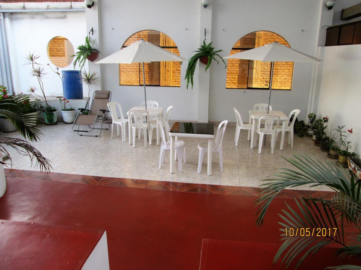 Hostal Caprichos Huacho Extérieur photo