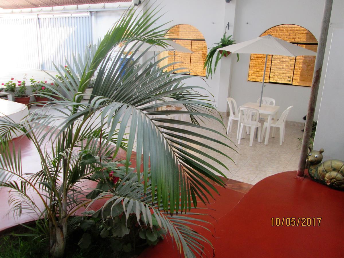 Hostal Caprichos Huacho Extérieur photo