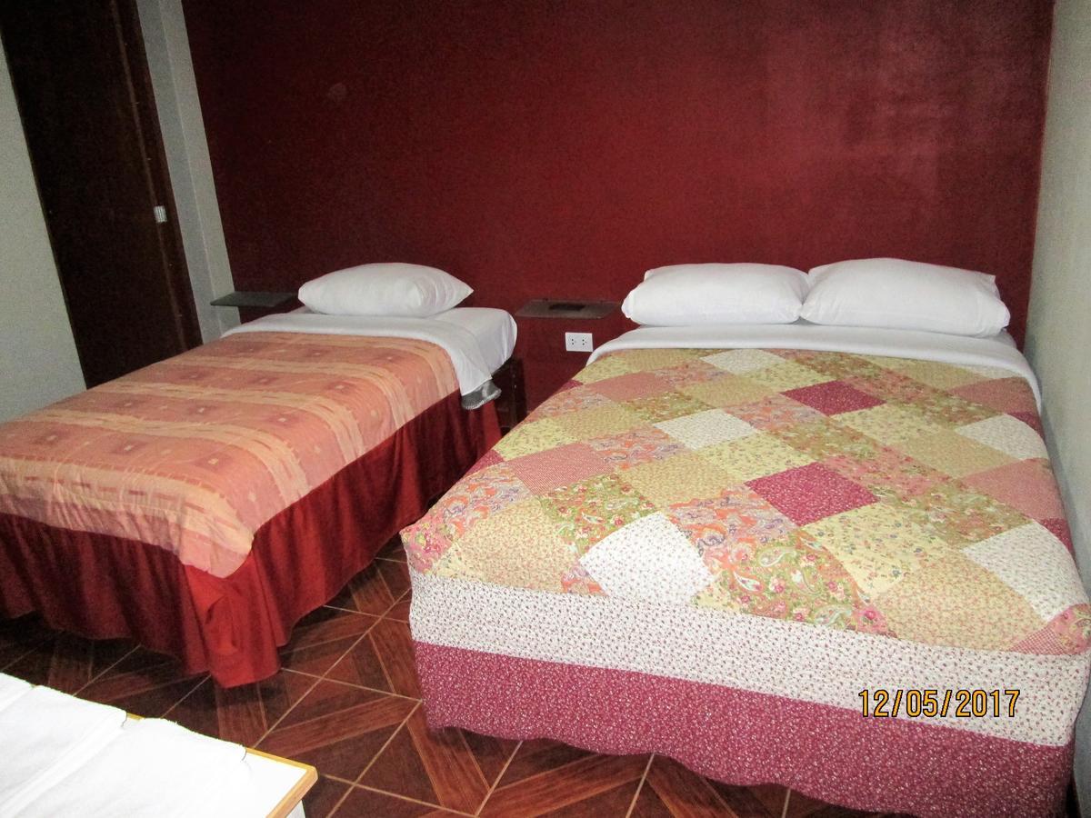 Hostal Caprichos Huacho Extérieur photo