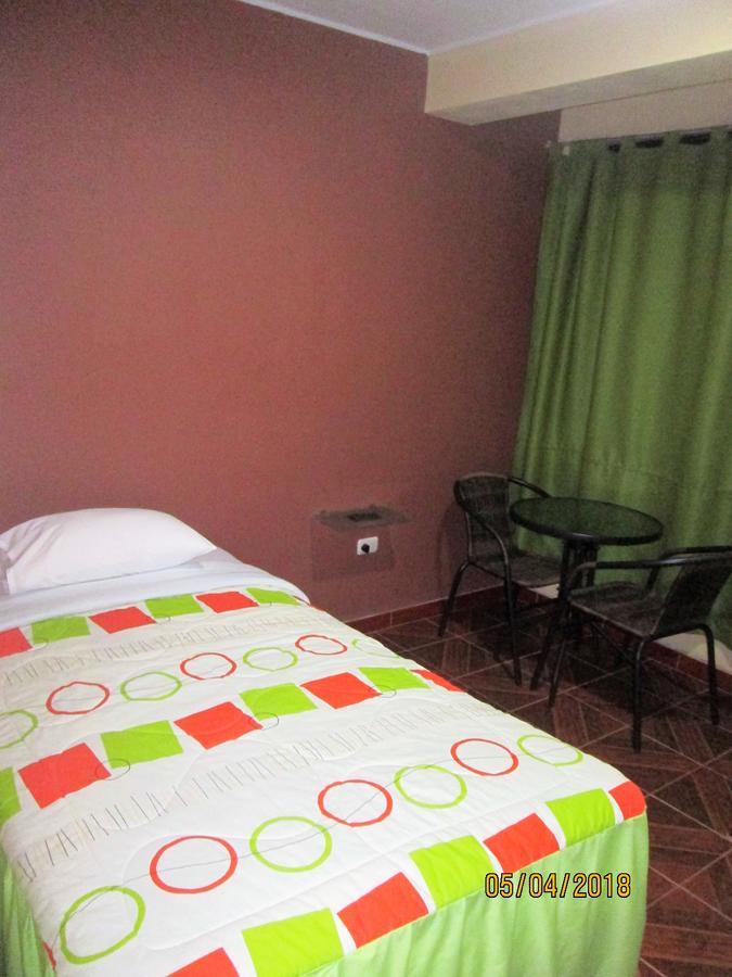 Hostal Caprichos Huacho Extérieur photo